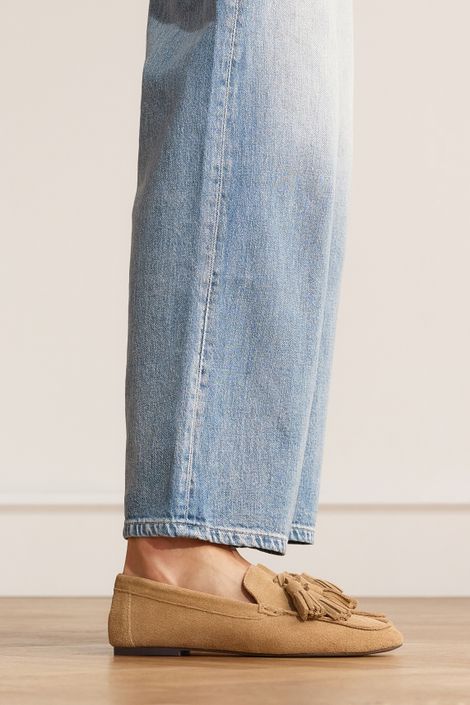 Beigefarbene Veloursleder-Loafer mit Fransen