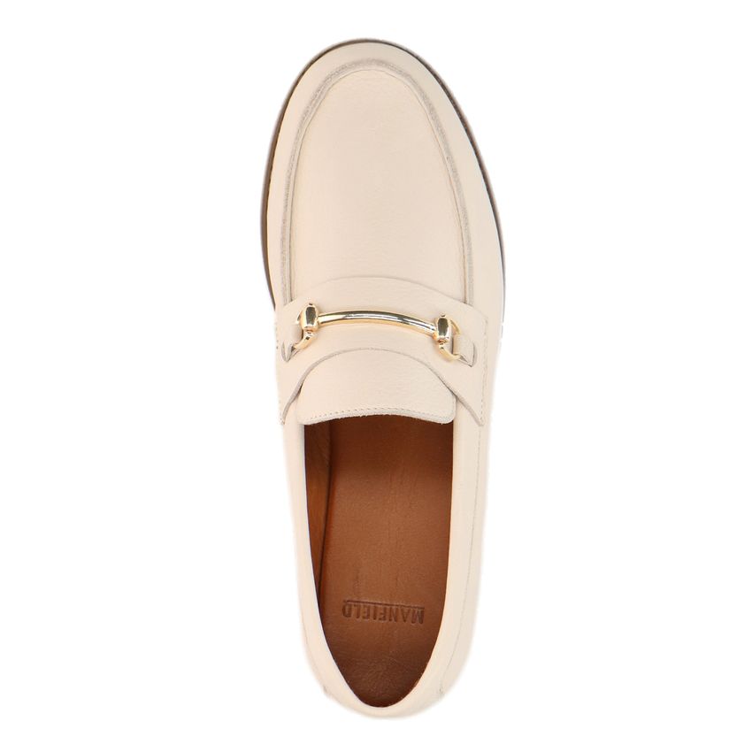 Beige leren loafers met goudkleurig detail