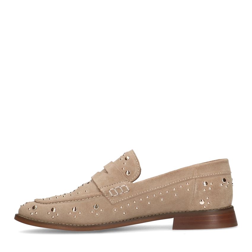 Beige suède loafers met goudkleurige studs