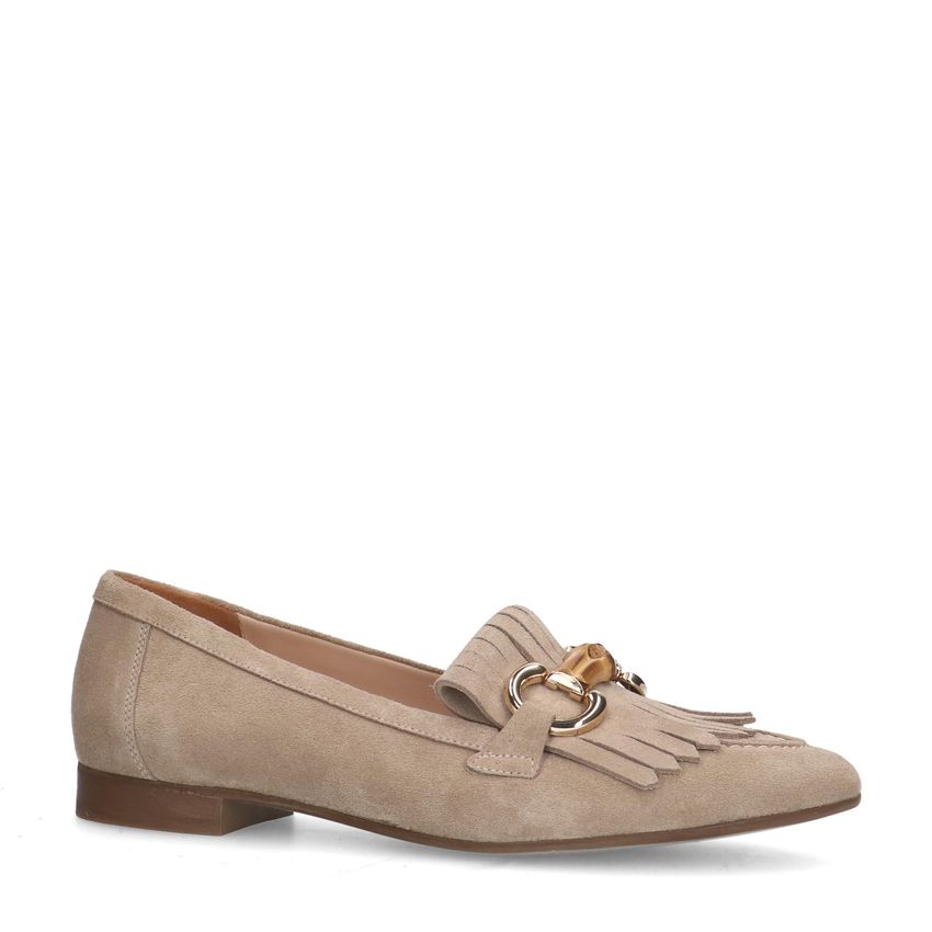 Beige suède loafers met franjes