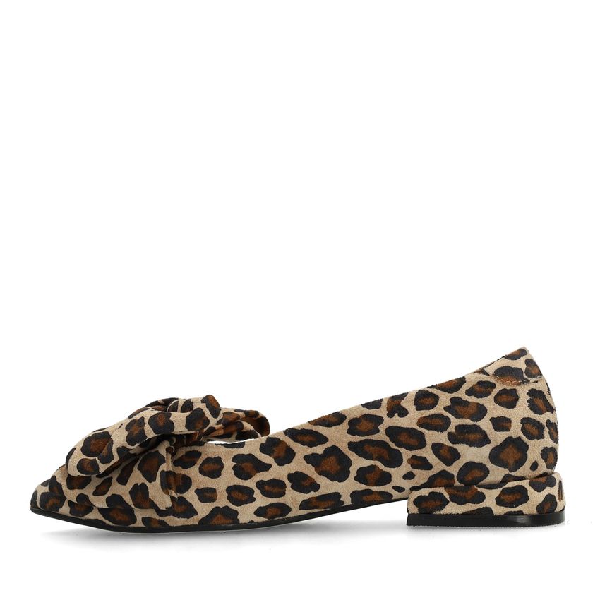 Leopard suède loafers