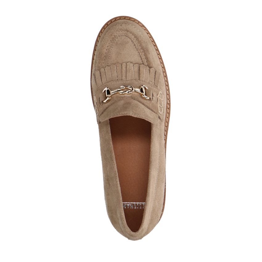 Beige suède loafers met goudkleurig detail