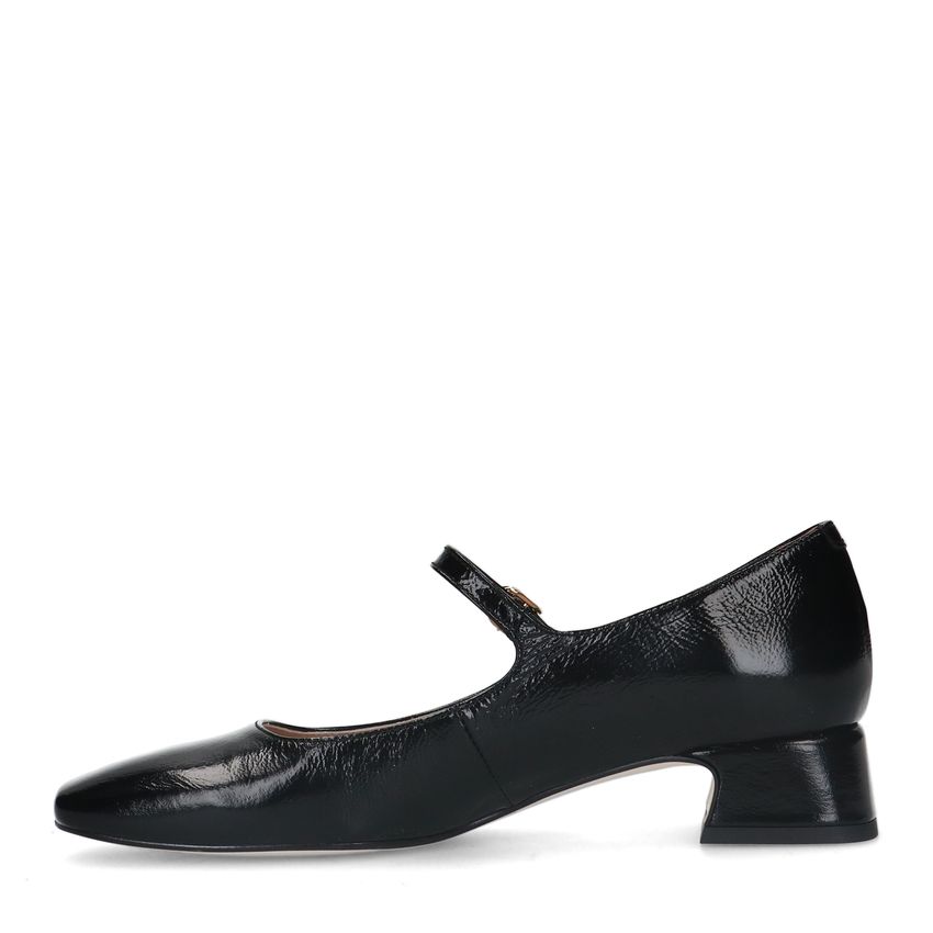 Schwarze Pumps aus Lackleder