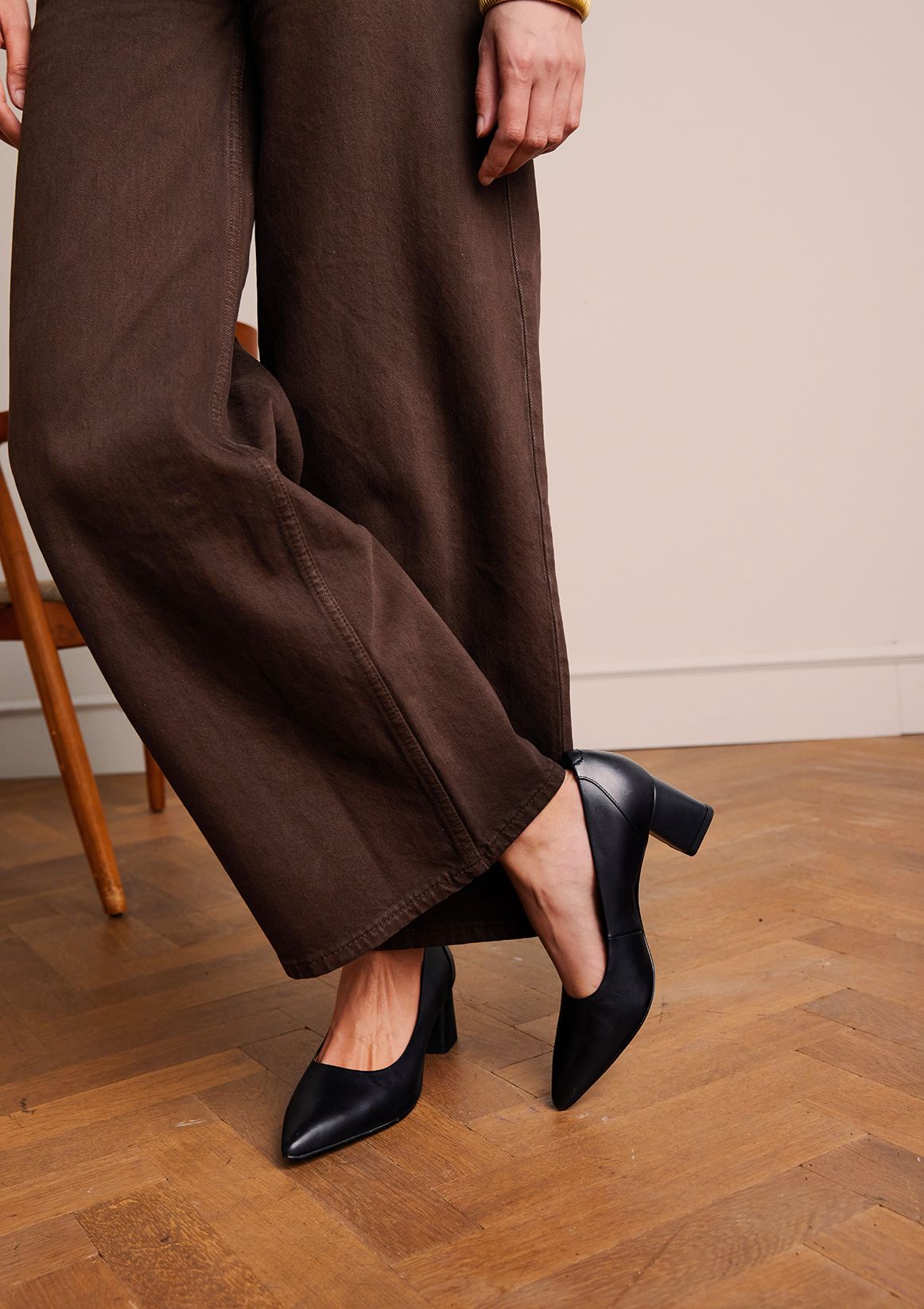Zwarte leren pumps