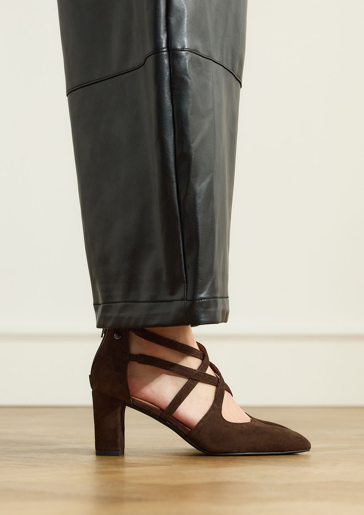 Dunkelbraune Lederpumps