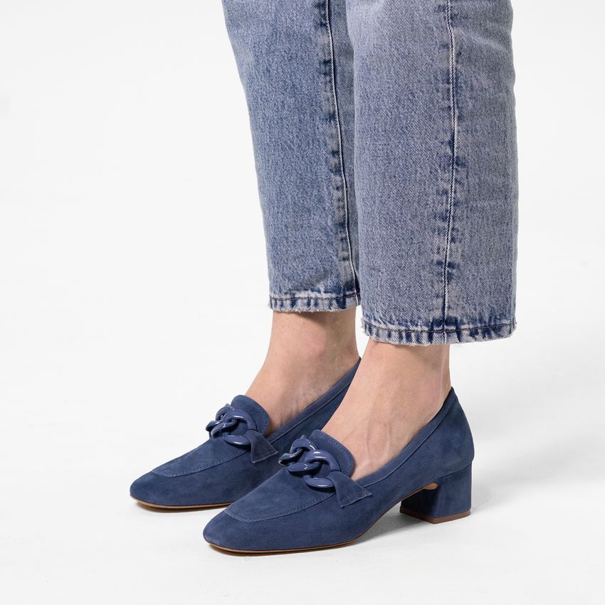 Blauwe suède pumps