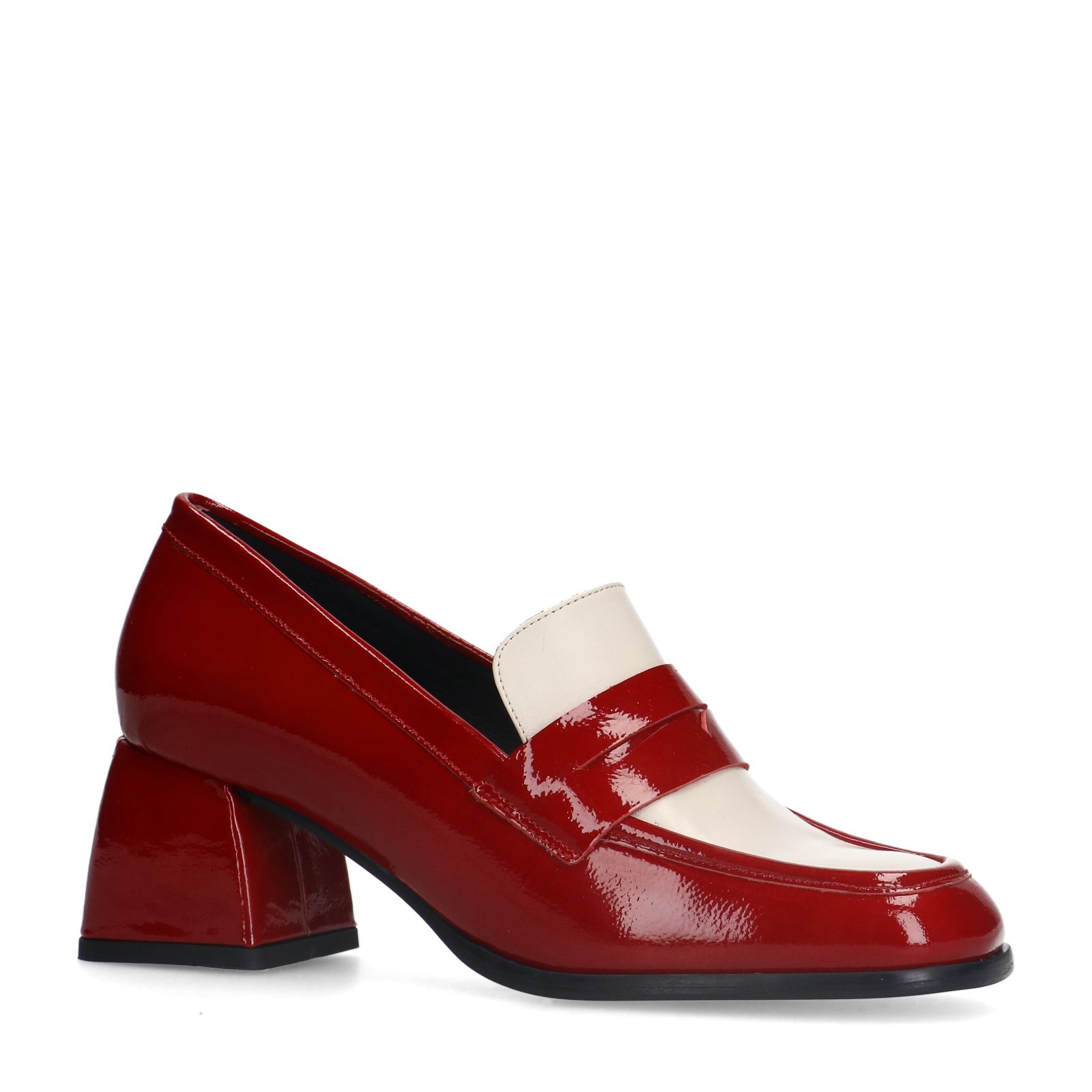 Rote Pumps aus Lackleder