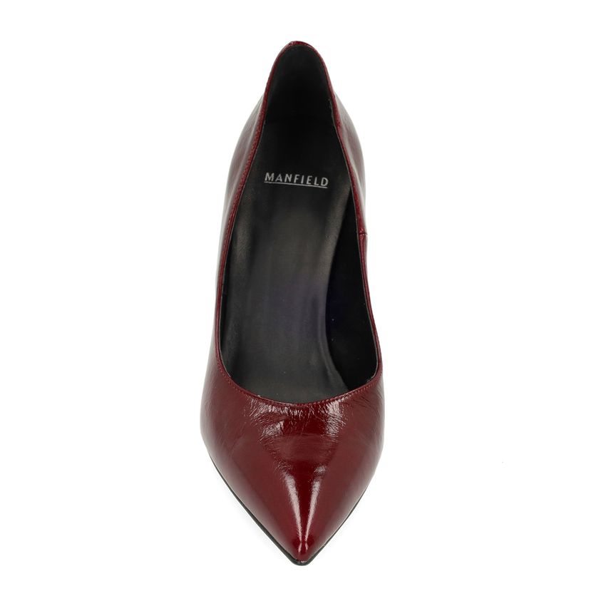Lakleren burgundy pumps