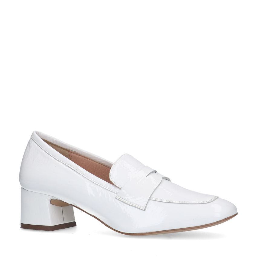 Witte lakleren pumps