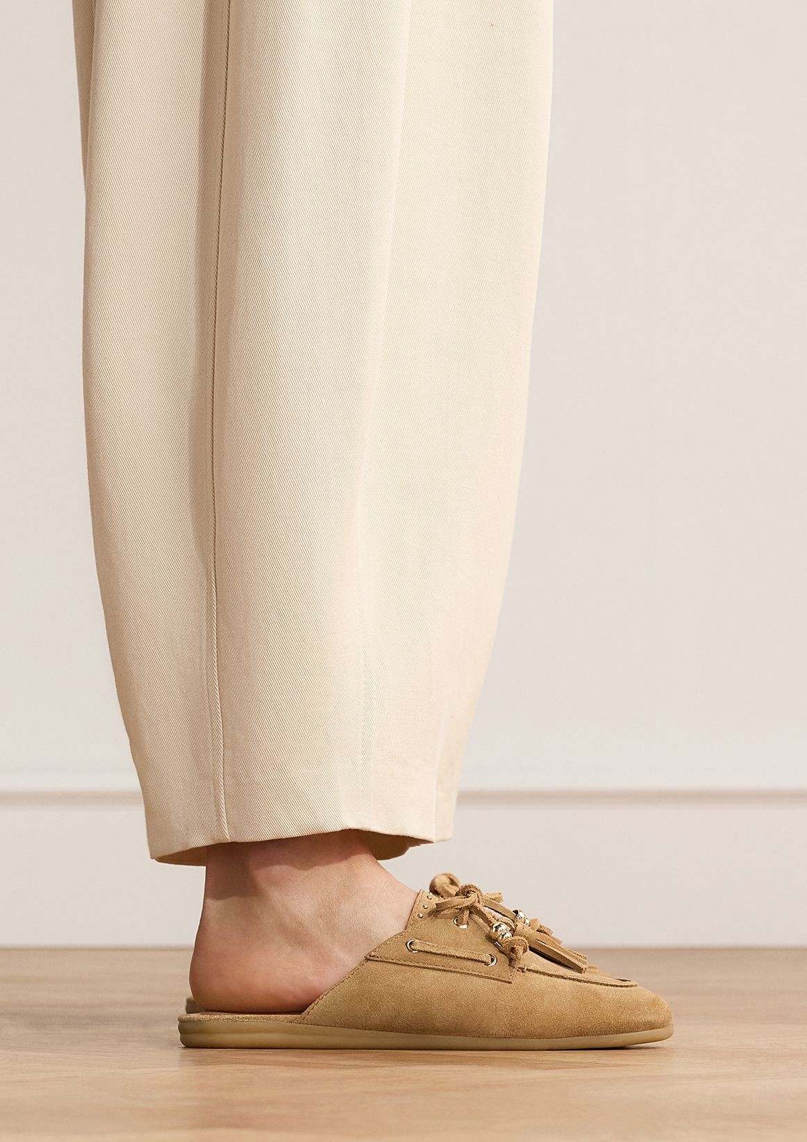 Beige suède instappers