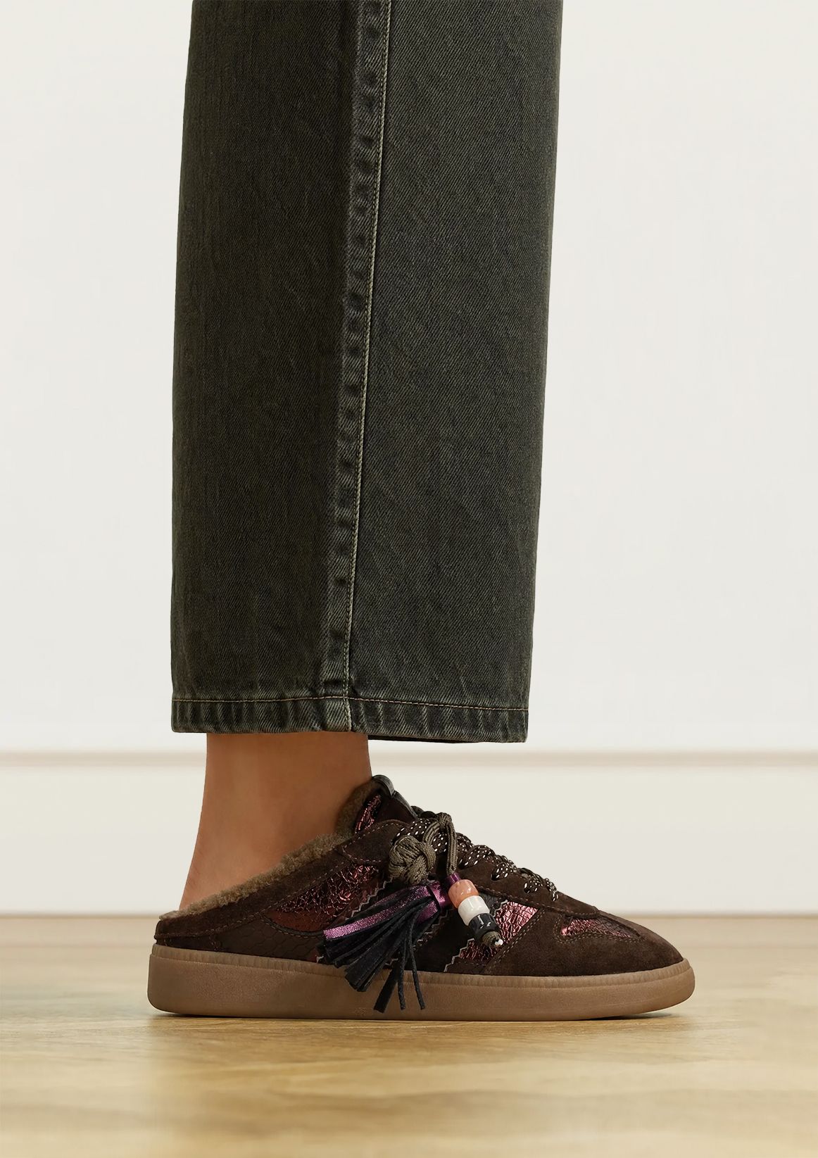 Dunkelbraune Ledersneaker mit Futter