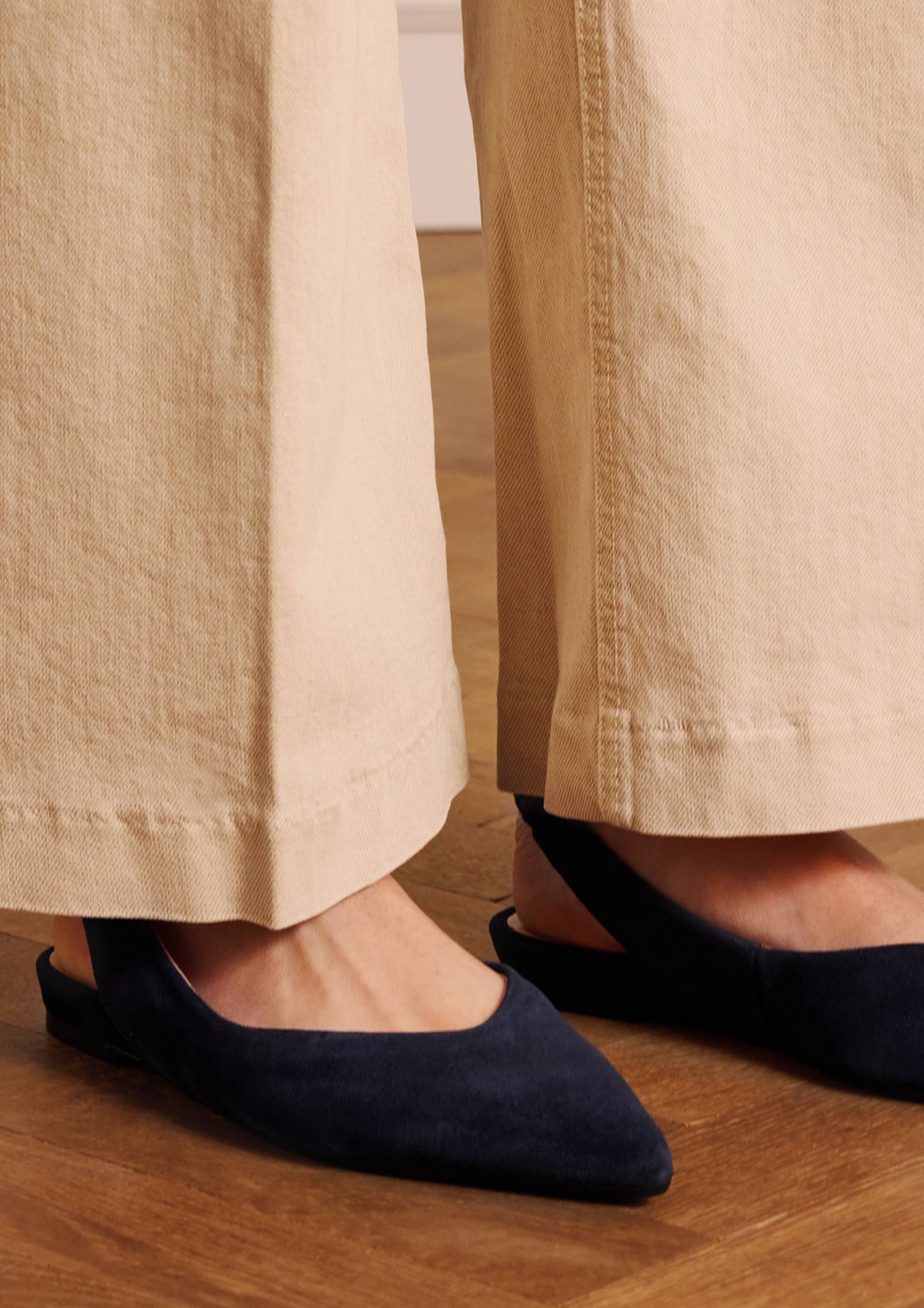 Donkerblauwe suède slingbacks