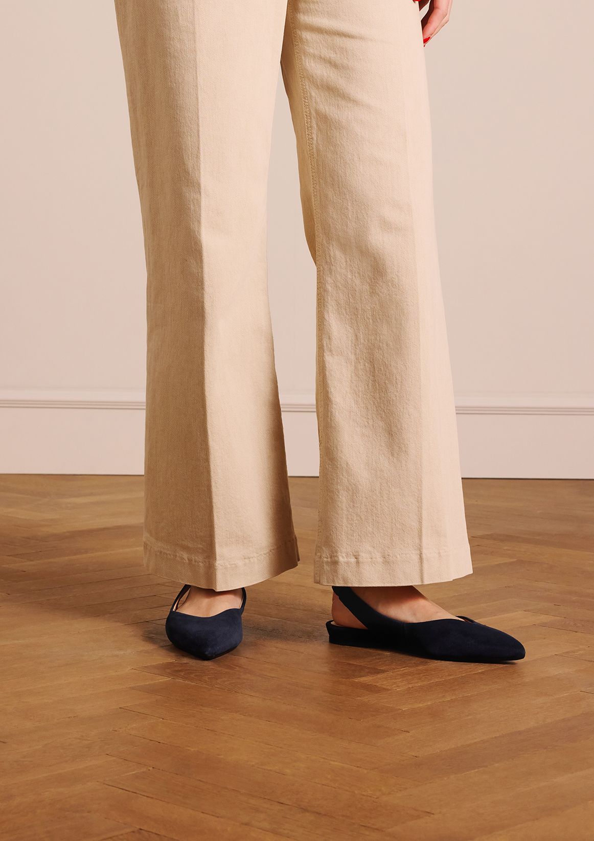 Donkerblauwe suède slingbacks