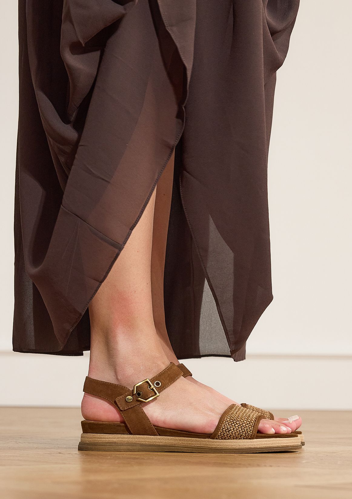 Bruine leren plateau sandalen