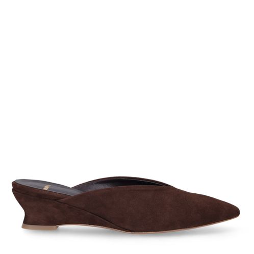 Braune Mules aus Veloursleder