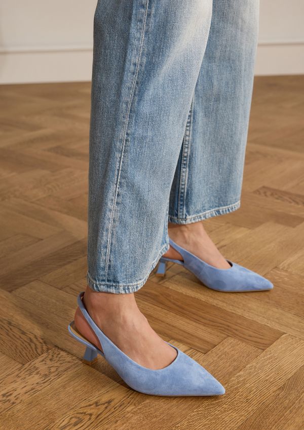 Blaue Slingbackpumps aus Veloursleder