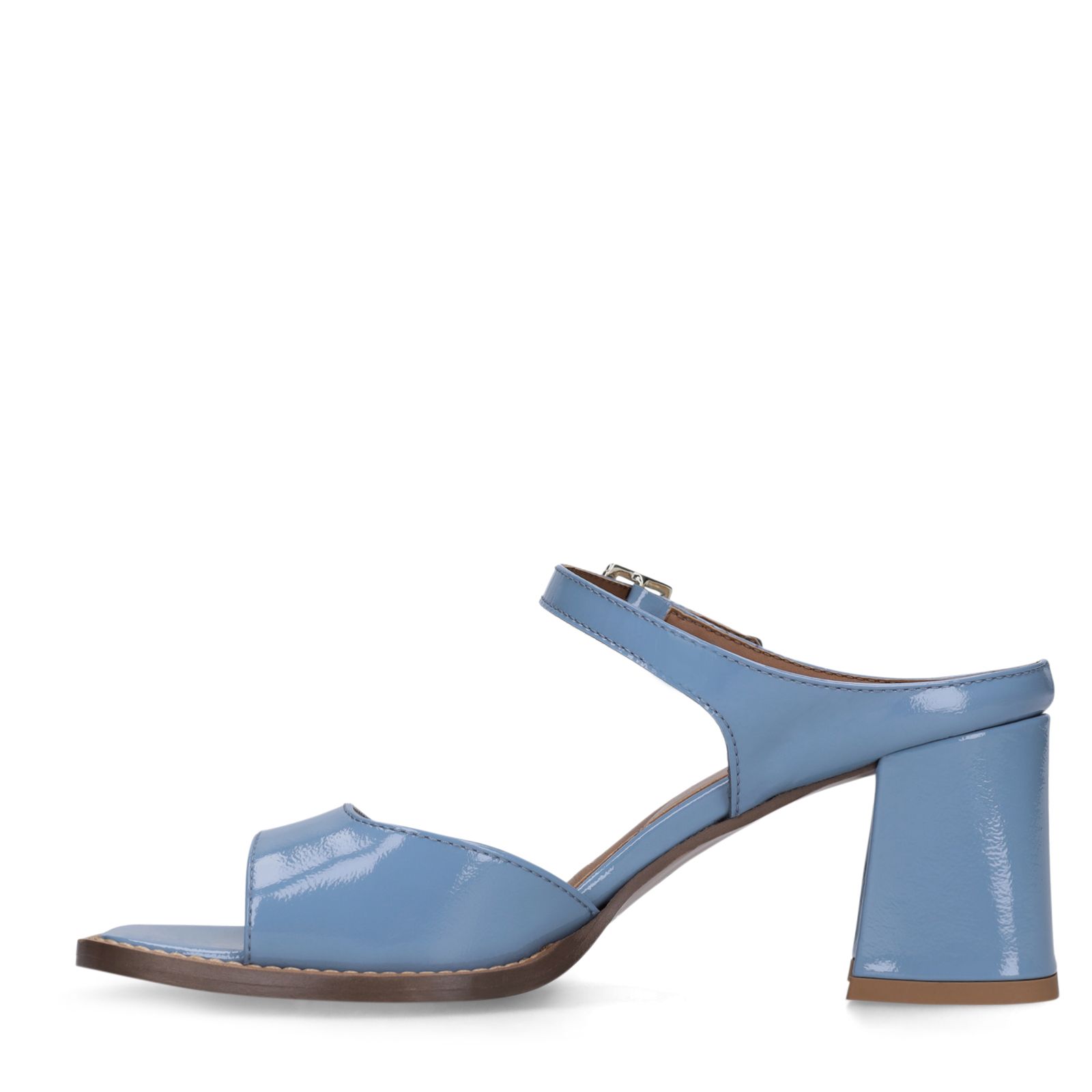 Blaue Sandaletten aus Lackleder