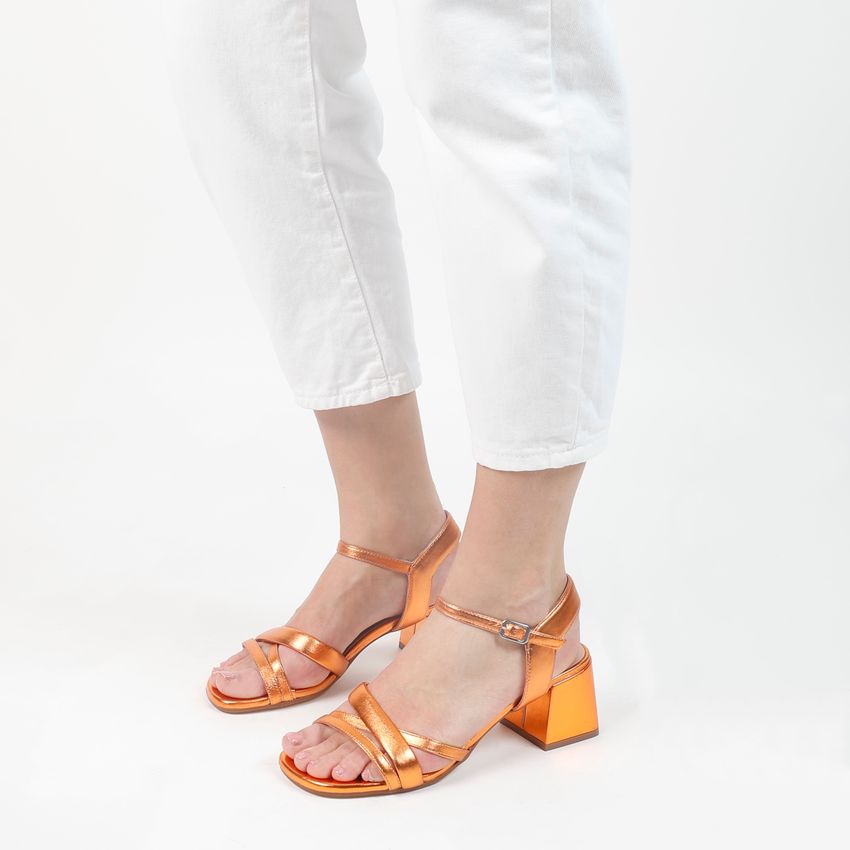 Oranje leren sandalen met hak