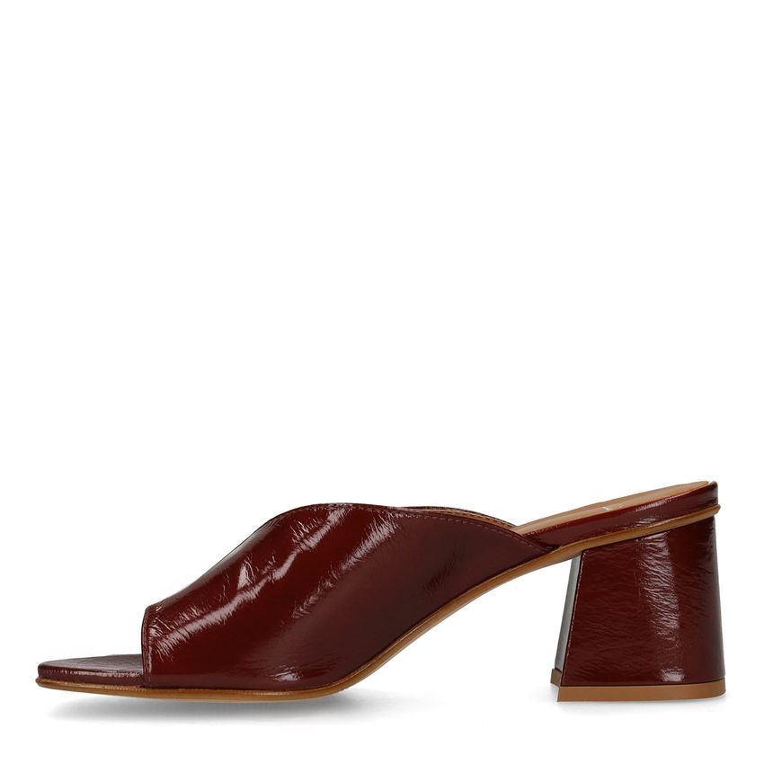 Bordeaux rode lakleren sandalen met hak