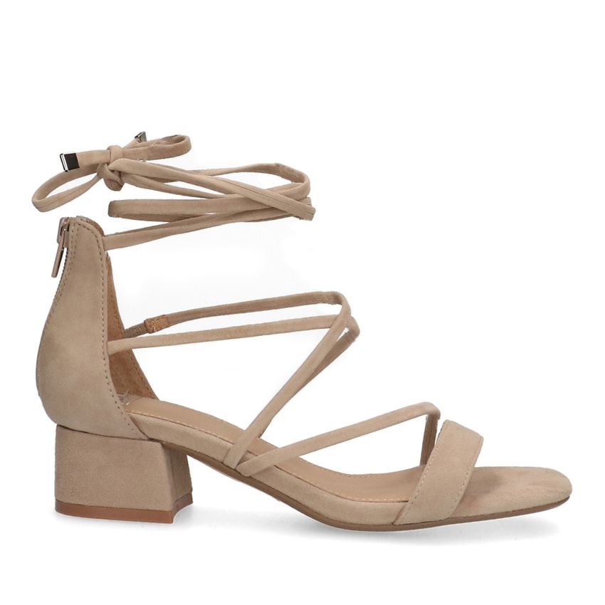 Beige suède sandalen met hak