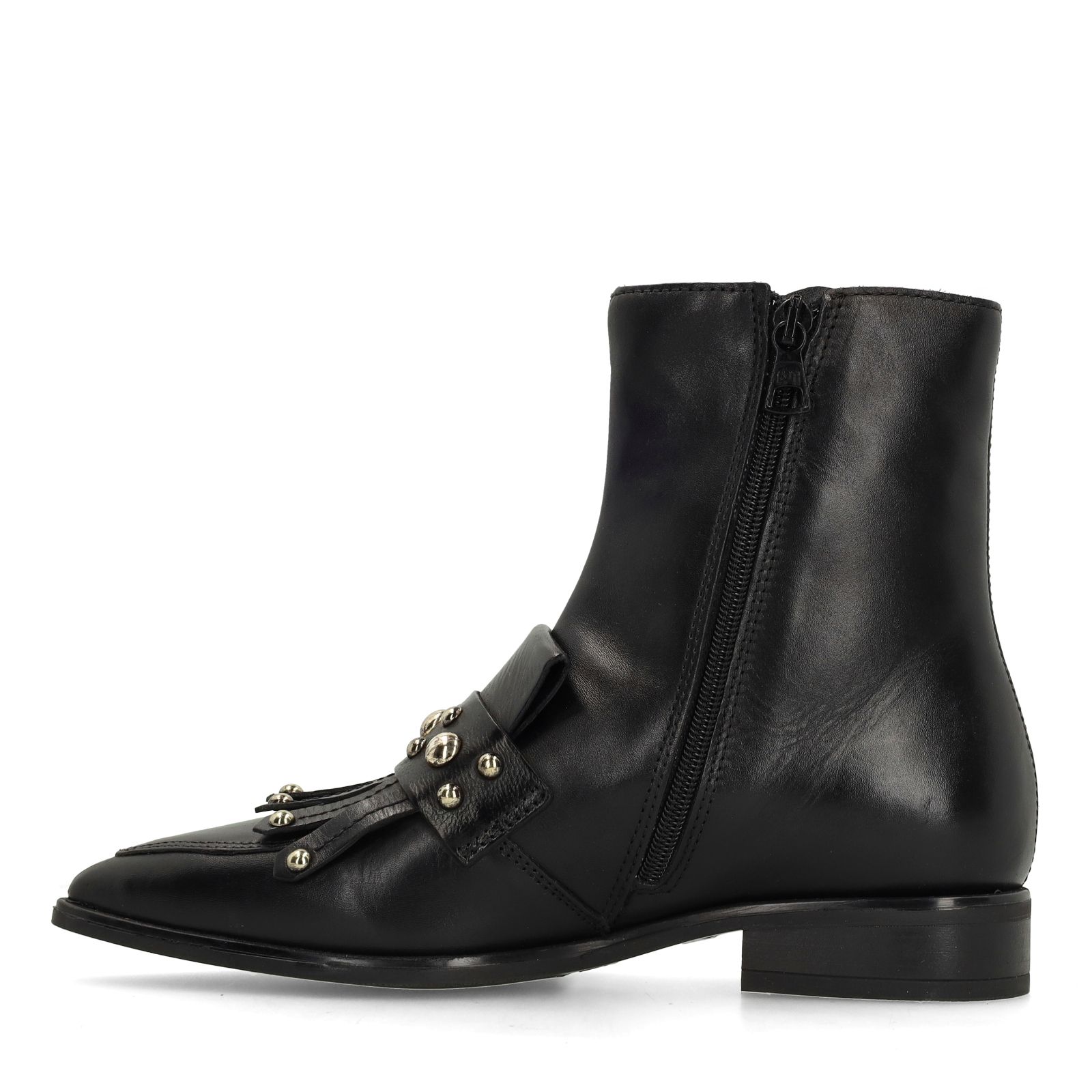 Schwarze Lederstiefeletten mit Nieten