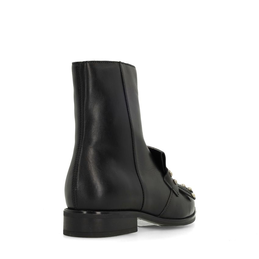 Zwarte leren enkellaarsjes met studs