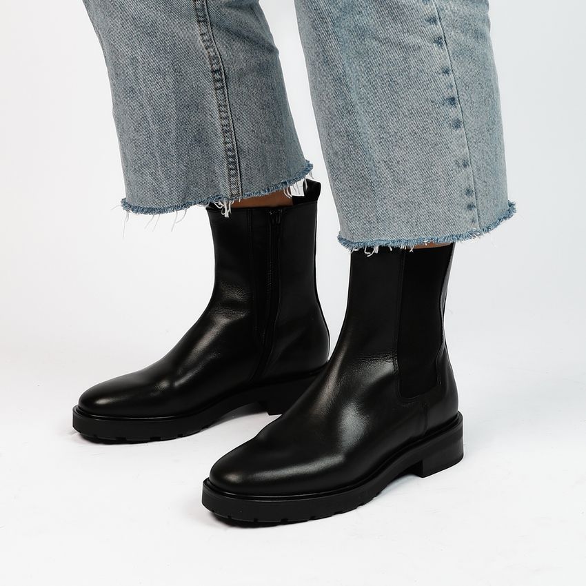 Zwarte leren chelsea boots