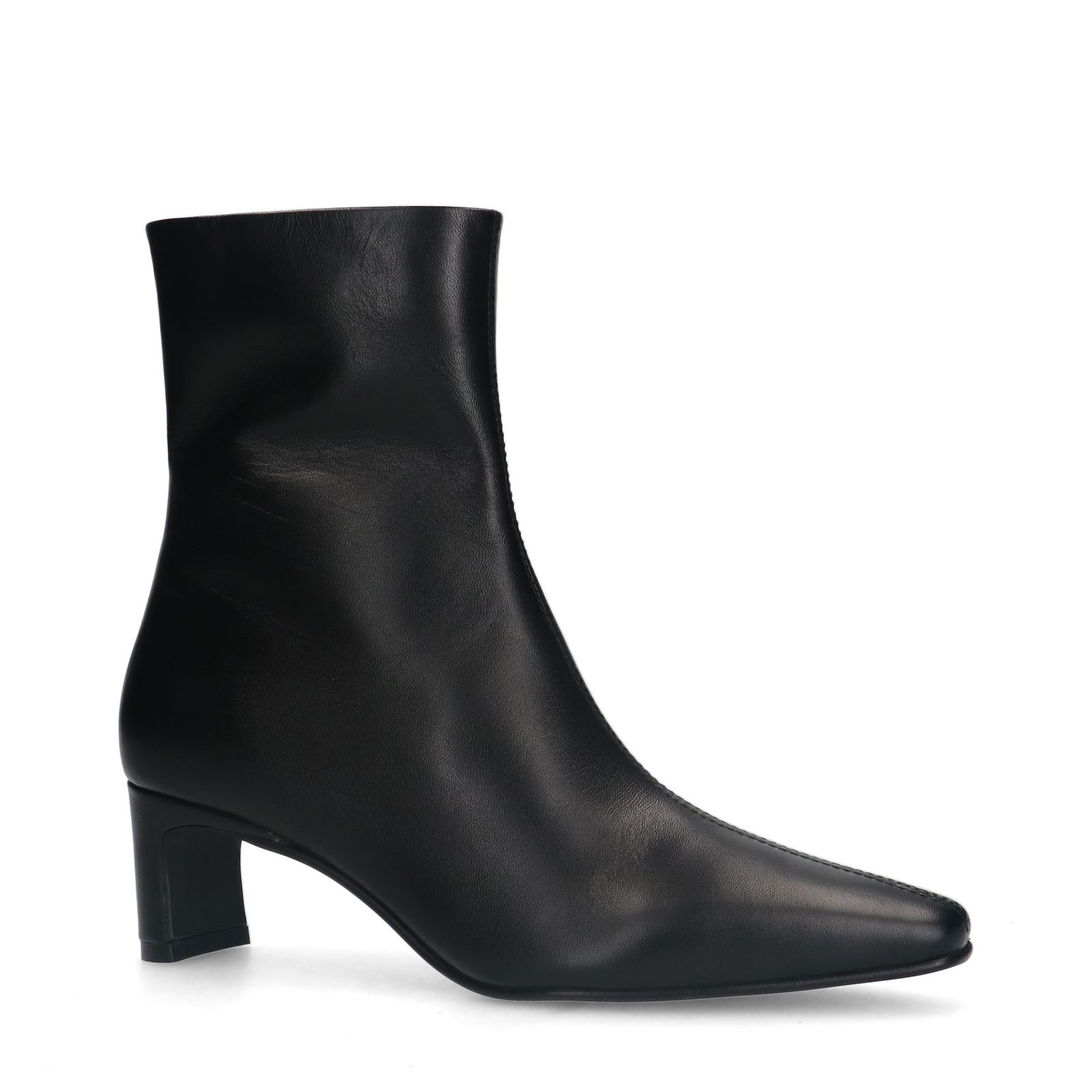 Schwarze Lederstiefeletten mit Absatz