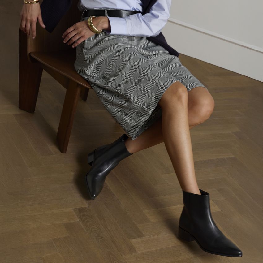 Schwarze Lederstiefeletten