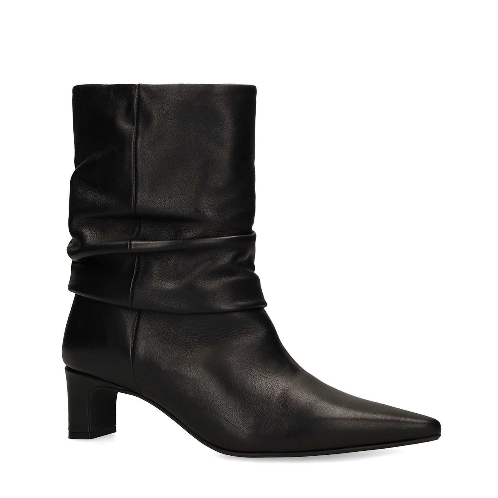 Zwarte leren slouchy enkellaarsjes met hak