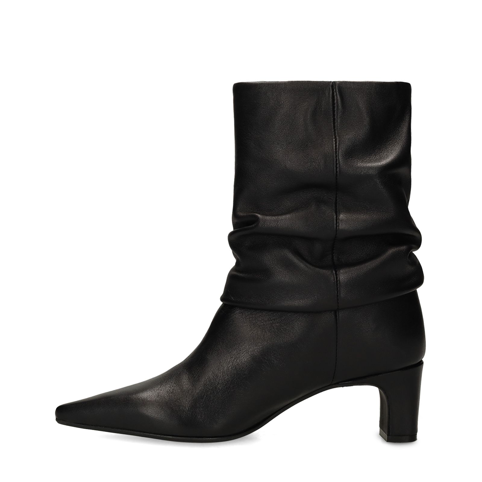 Zwarte leren slouchy enkellaarsjes met hak