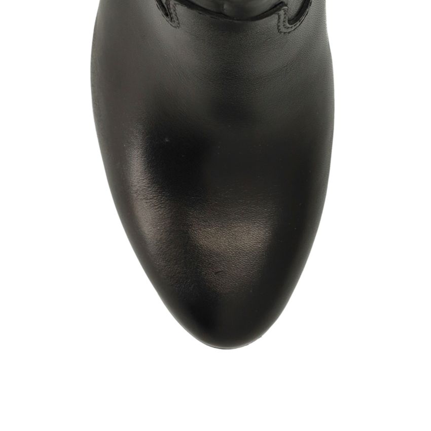 Schwarze Lederstiefeletten mit Absatz