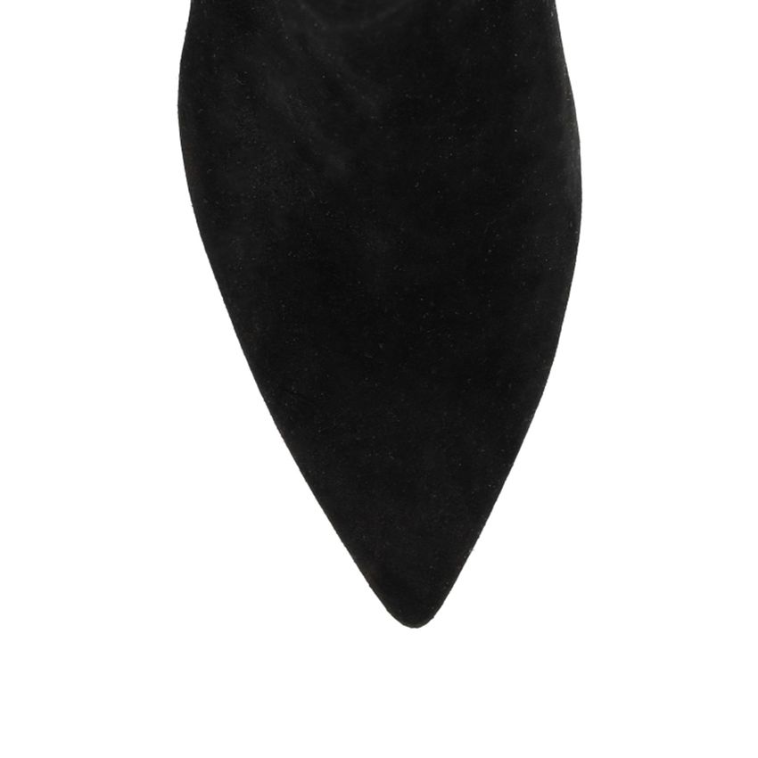 Schwarze Veloursleder-Stiefeletten mit Absatz