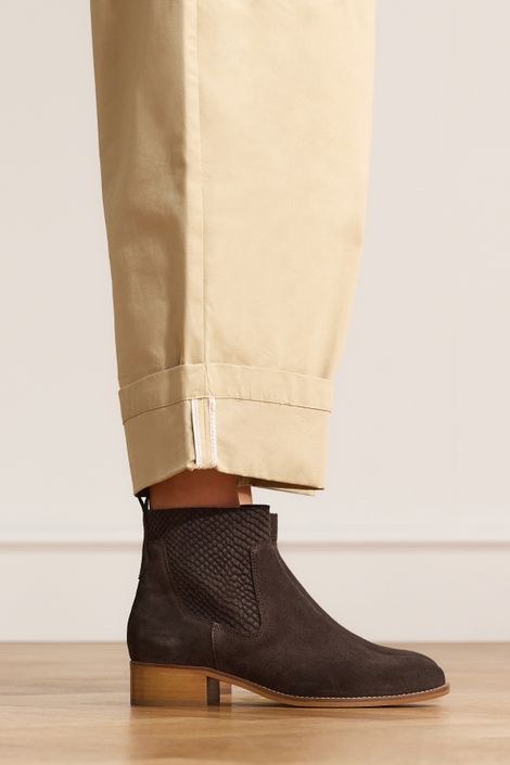 Braune Veloursleder-Stiefeletten