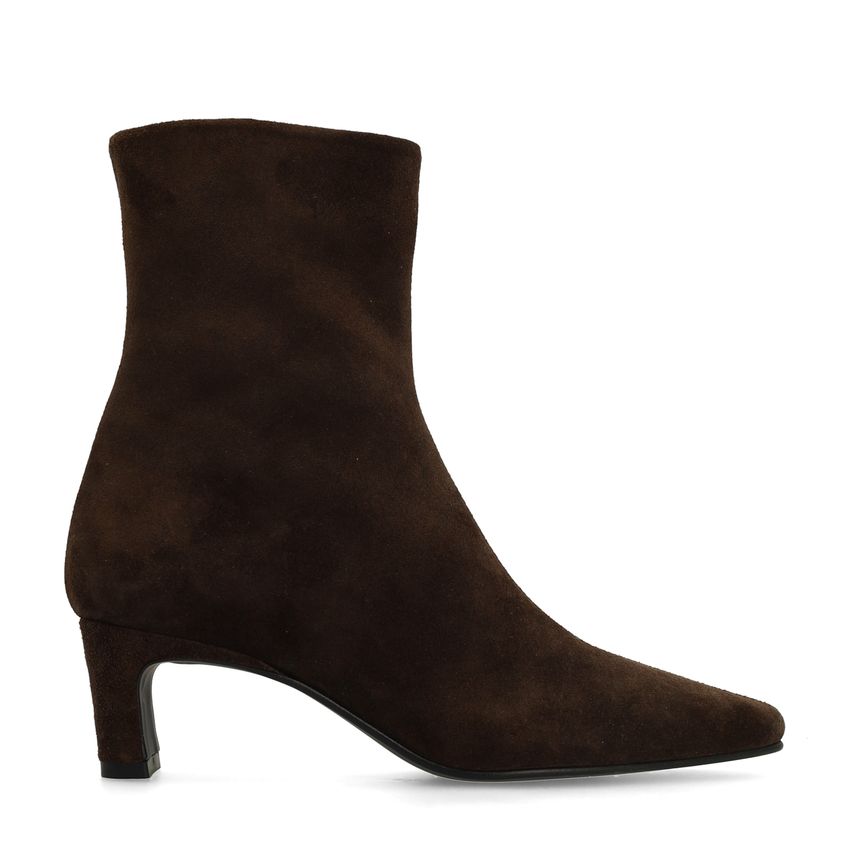 Braune Lederstiefeletten mit Absatz