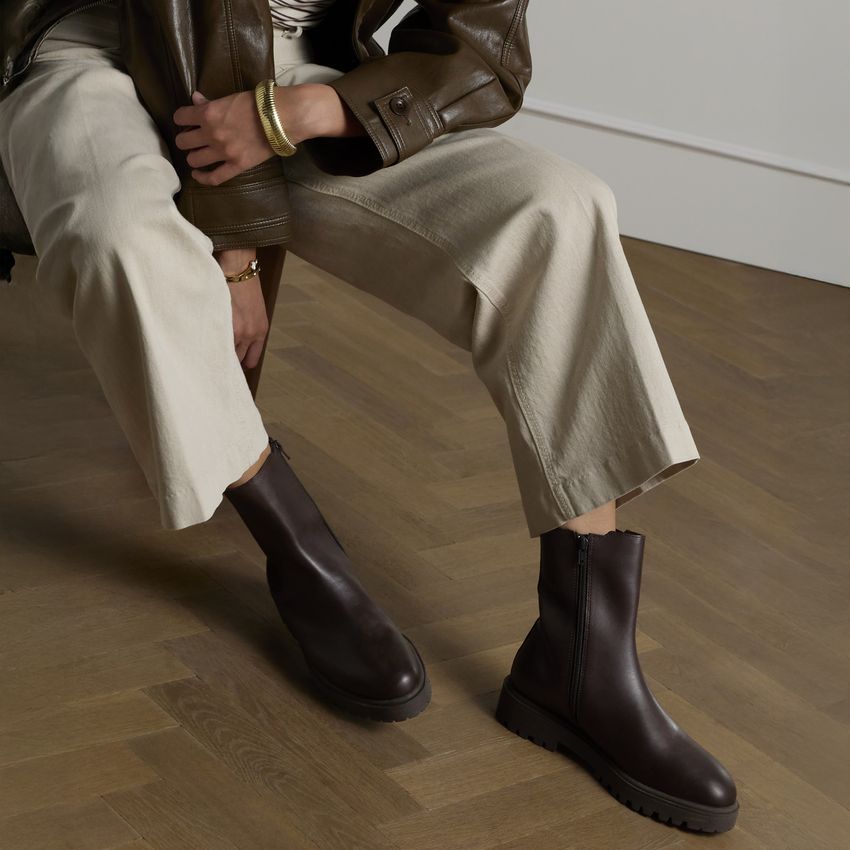 Bruine leren chelsea boots