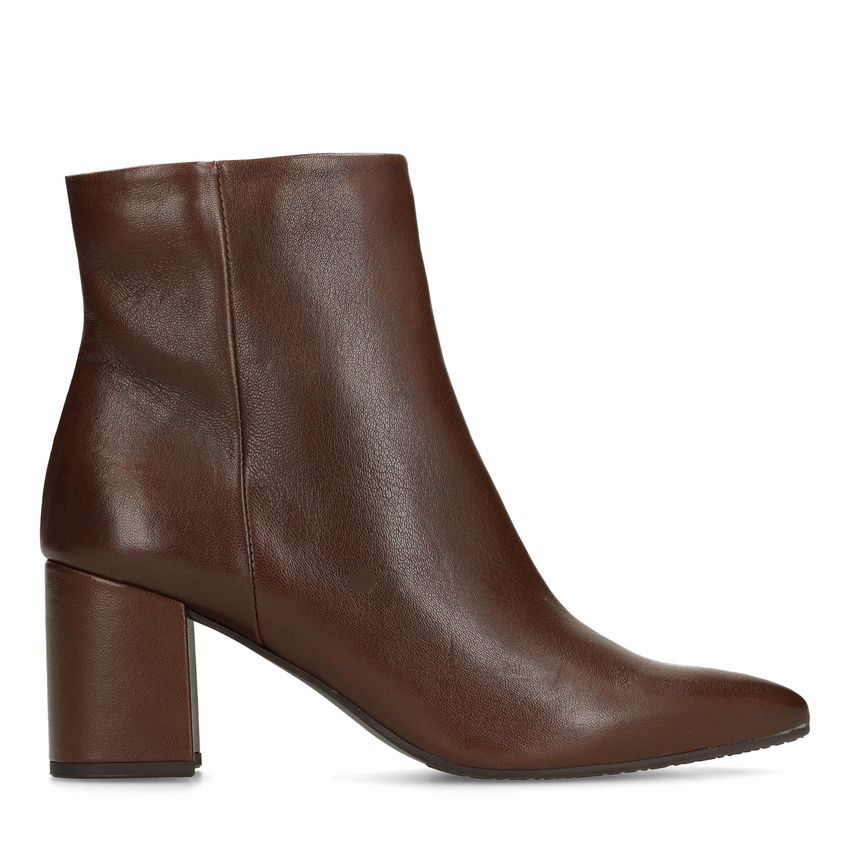 Braune Lederstiefeletten mit Absatz