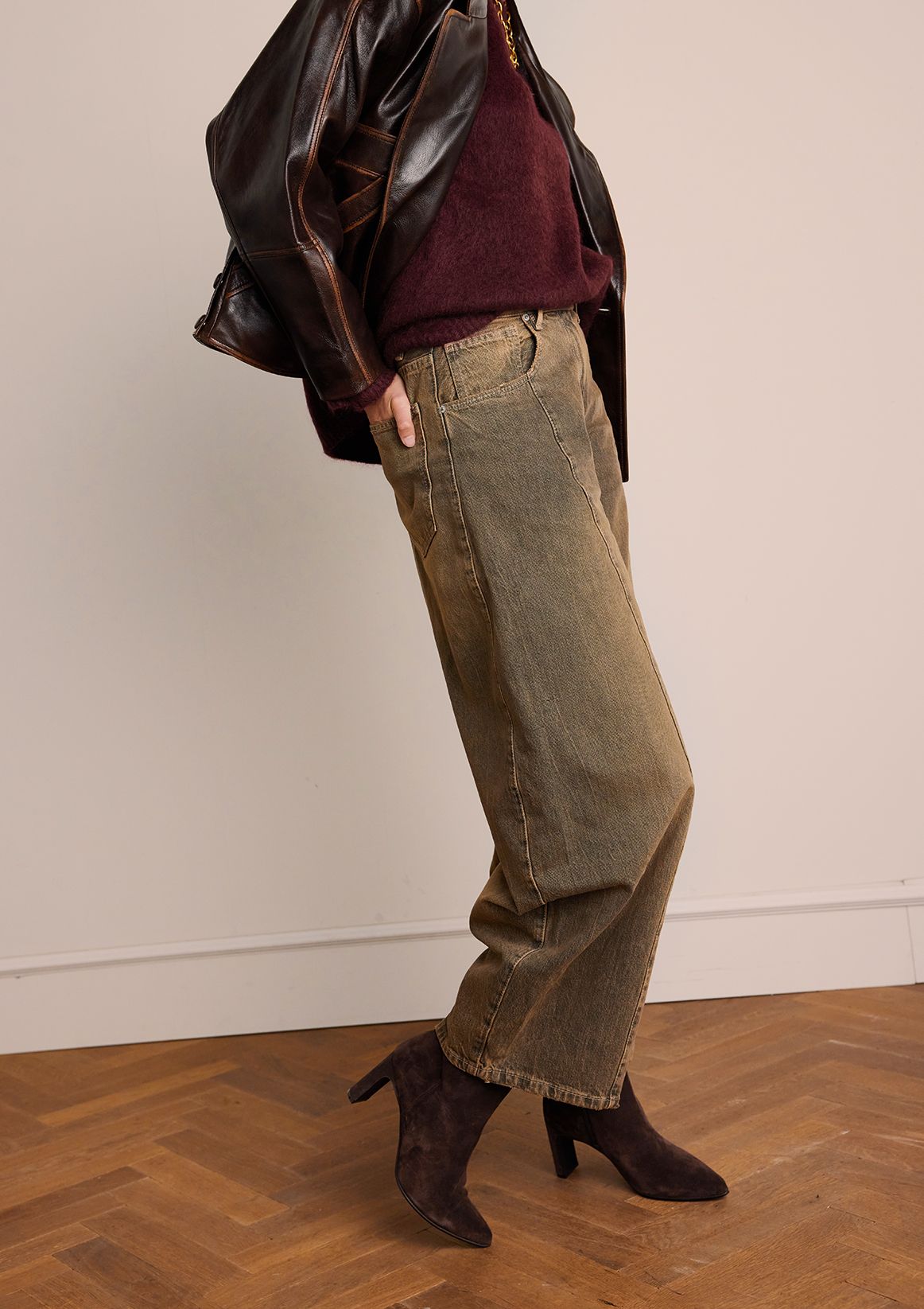 Braune Veloursleder-Stiefeletten mit Absatz