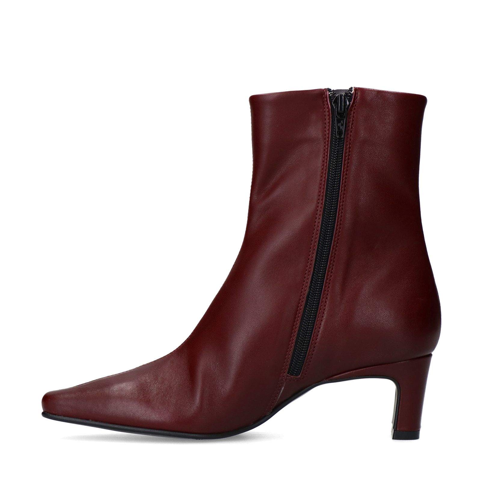 Bordeauxrote Lederstiefeletten mit Absatz
