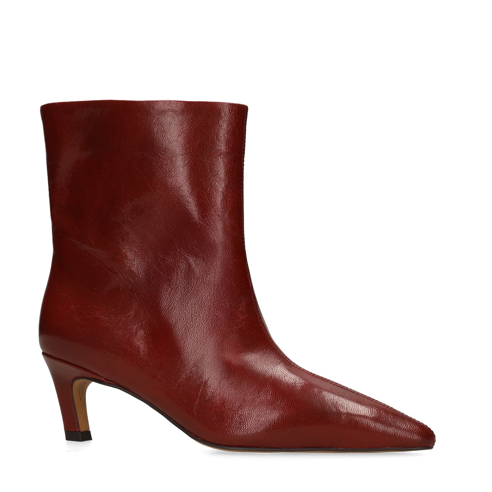 Rote Lederstiefeletten mit Absatz
