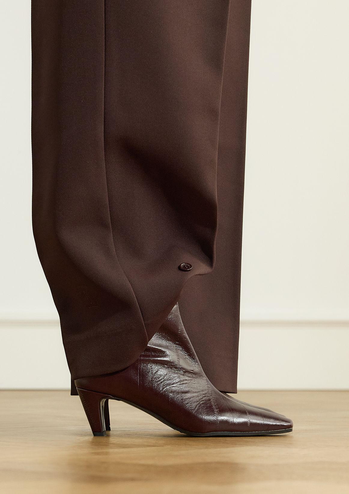 Burgundy leren enkellaarsjes met hak