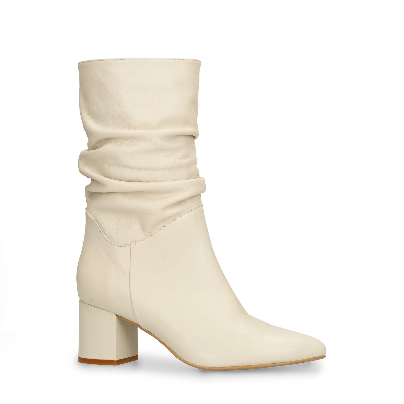 Weiße Lederstiefeletten mit Absatz