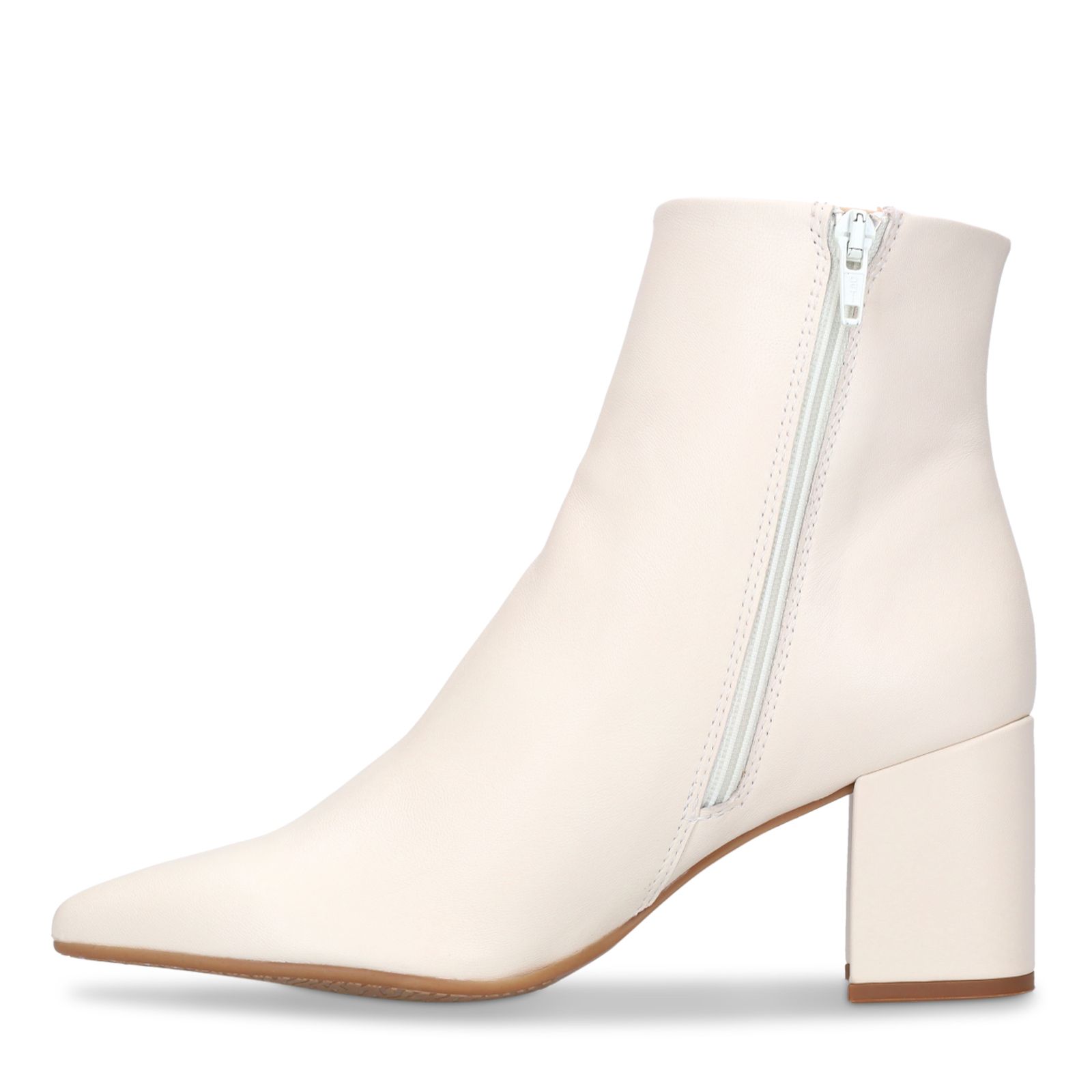 Weiße Lederstiefeletten mit Absatz