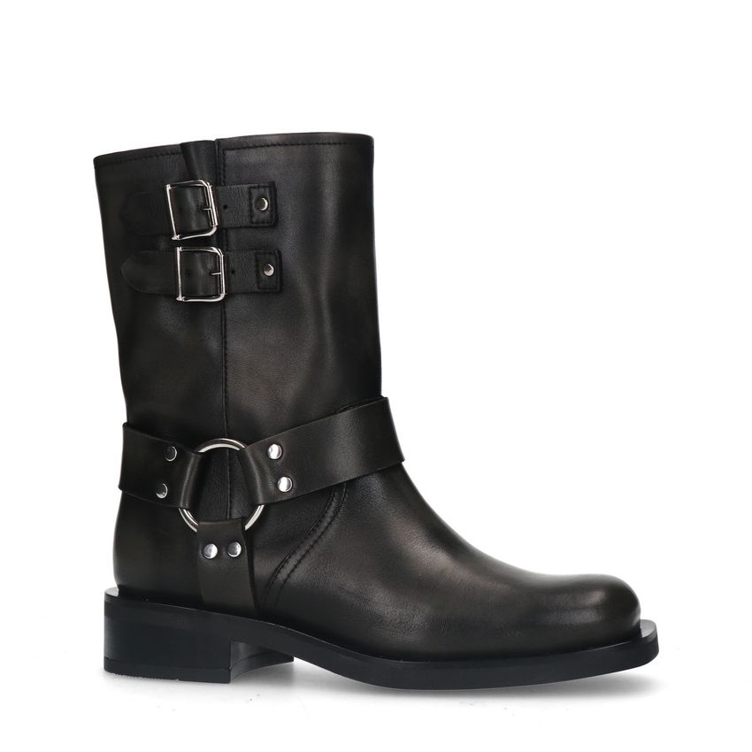 Zwarte leren biker boots met zilverkleurige gespjes