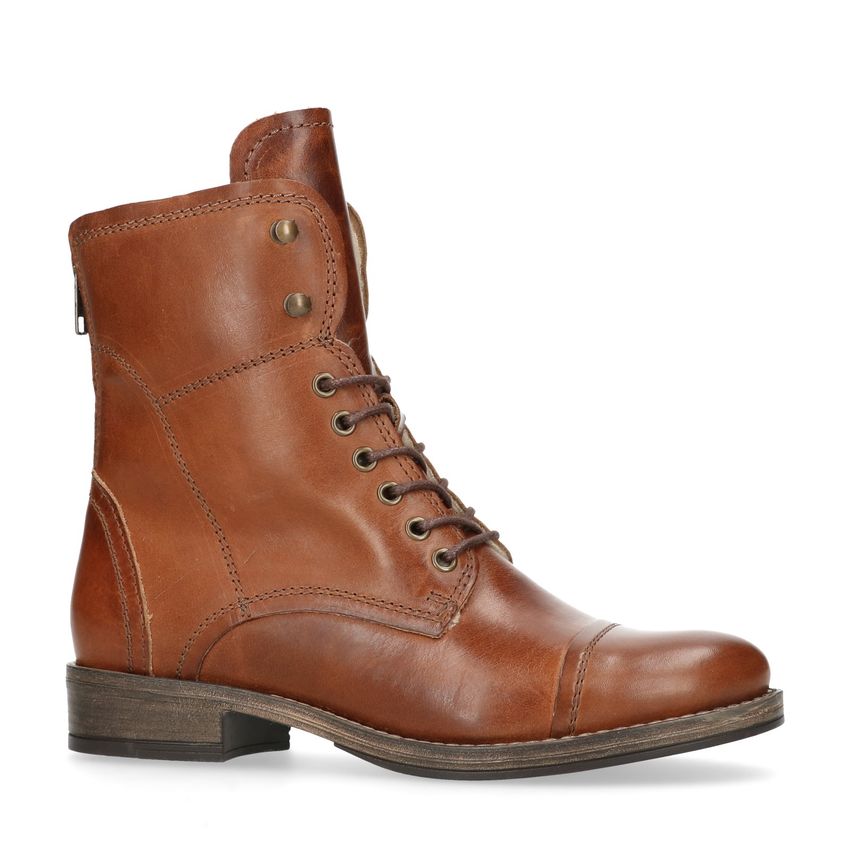 Cognacfarbene Schnürstiefel aus Leder