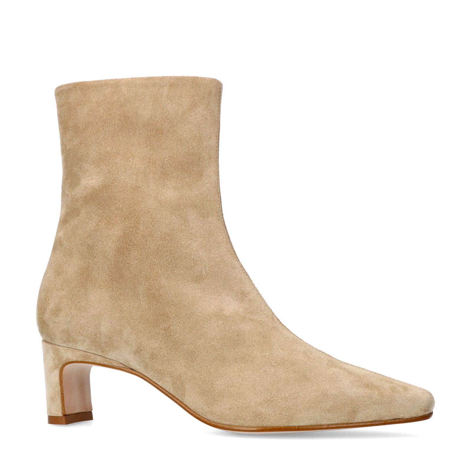 Beige suède enkellaarsjes met hak
