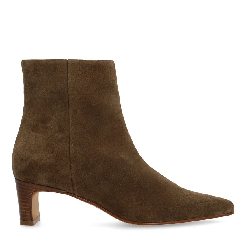 Taupe suède enkellaarsjes met hak