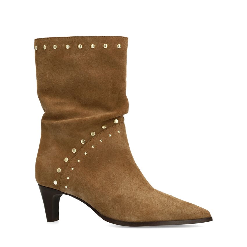 Beige suède enkellaarsjes met studs