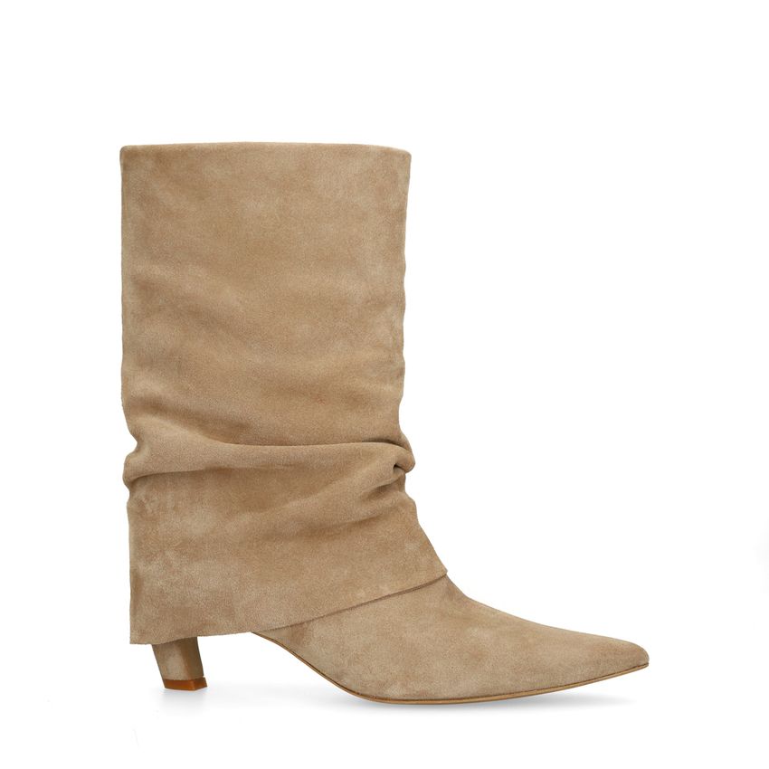 Beige suède enkellaarsjes met flap