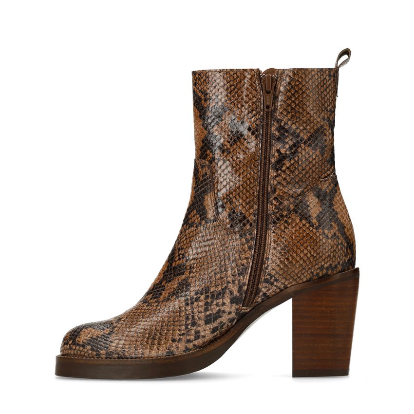 Taupefarbene Lederstiefeletten mit Absatz und Schlangenmuster